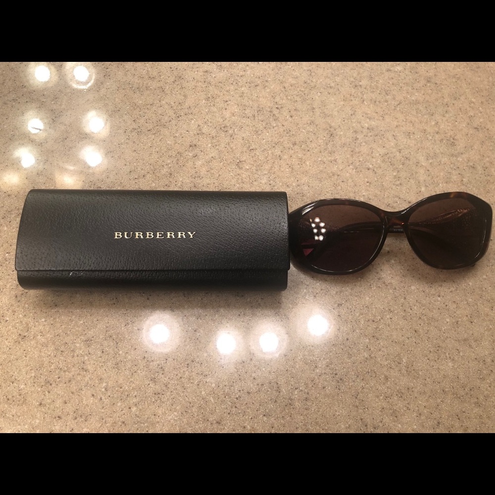 Burberry sunglasses
